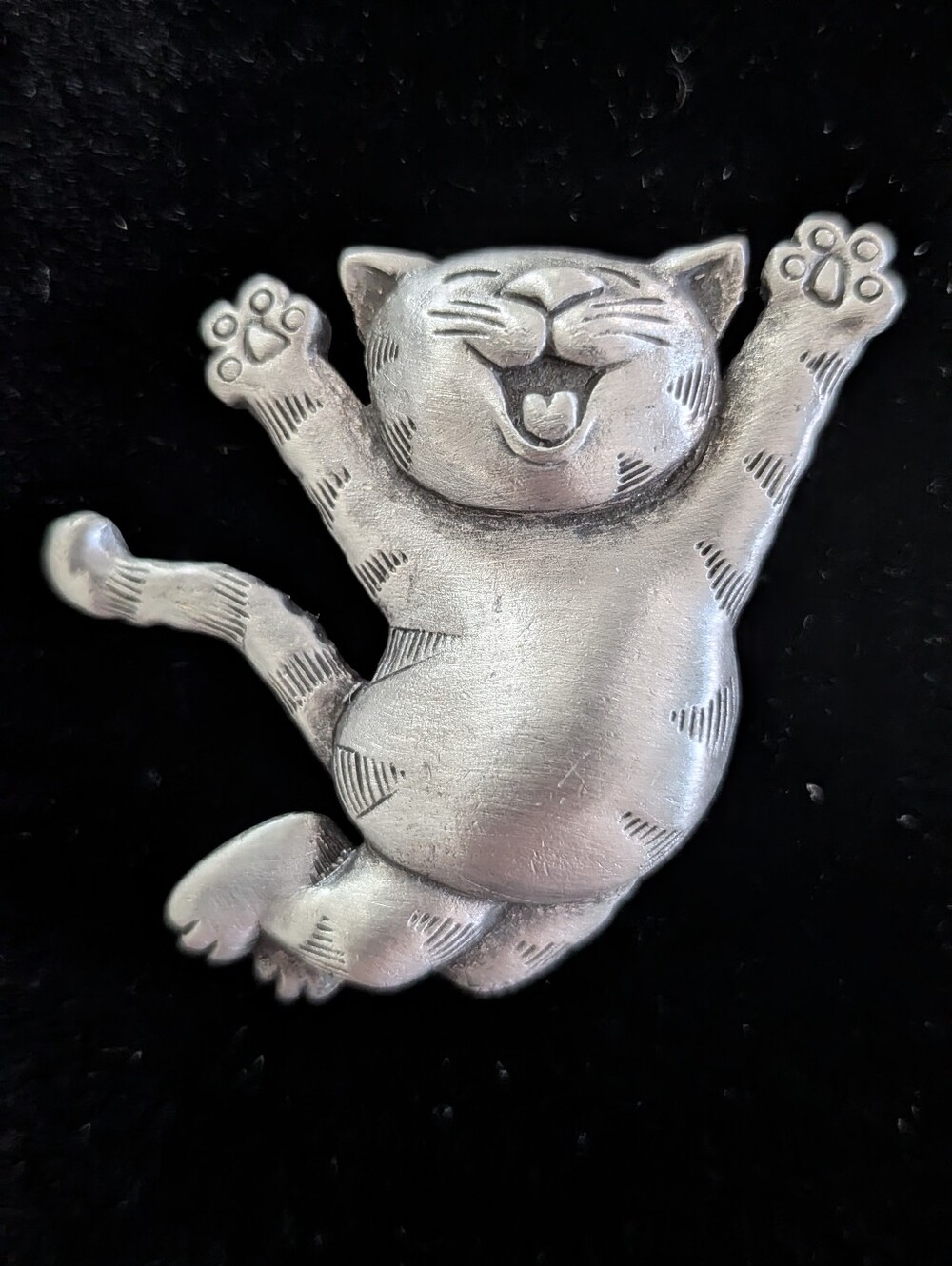 JJ Happy Cat Brooch